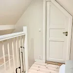アパート 4 Bedroom Newly Renovated *