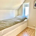 アパート 4 Bedroom Newly Renovated *