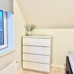 4 Bedroom Newly Renovated * スタヴァンゲル