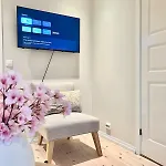 4 Bedroom Newly Renovated アパート *